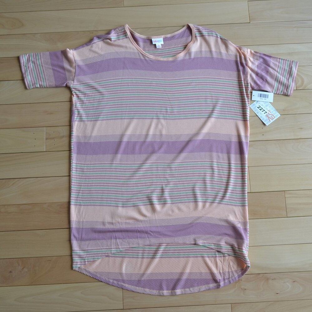 NWT LuLaRoe Irma Short Sleeve Tee Size XS
